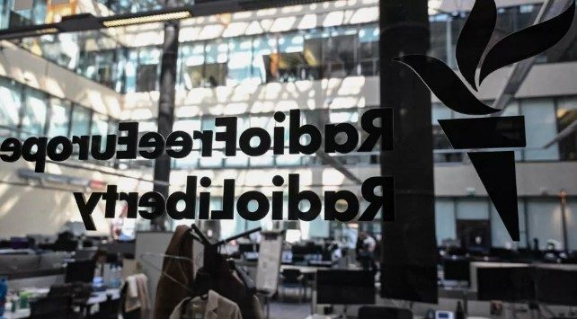 Radio Free Europe says Washington shut off its Russian broadcast despite restrai